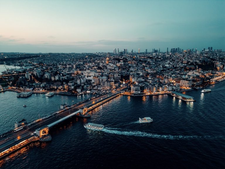 İstanbul kent ve köprü görünümü, kültürel hafıza ve yaşayan şehir haberi